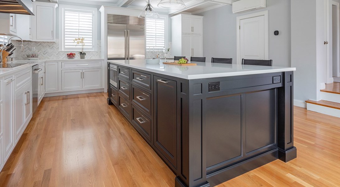 Contemporary in Burlington, MA